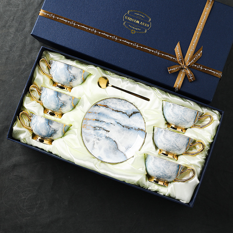 Luust Hiina kohvitass, kerge luksuslik peen keraamiline luksuslik majapidamistassi ja alustassikomplekt, disainiga Sense Niche Cup pärastlõunatee komplekt