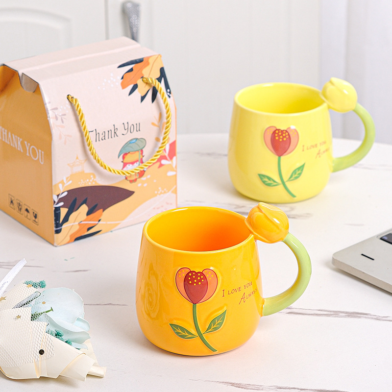 Friss tulipános vizespohár, személyre szabott kerámia bögre, sztereó virágos vizespohár, ajándék otthoni tejespohár