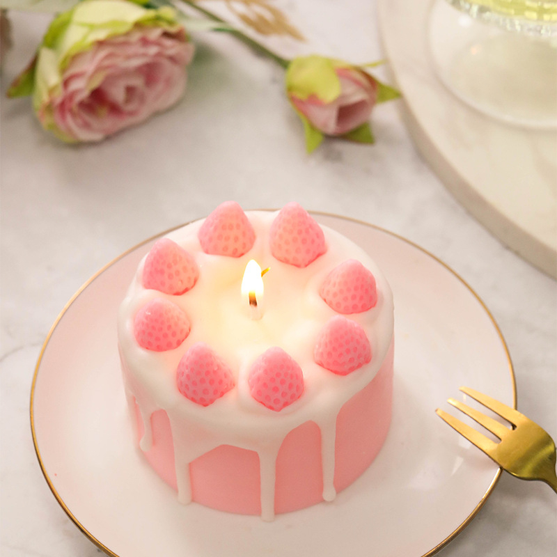 Rožinė braškė Miela aromaterapijos žvakė Šilta širdelė Gimtadienio baigimo dovana Šventinė dovana Draugams Šilta dovana