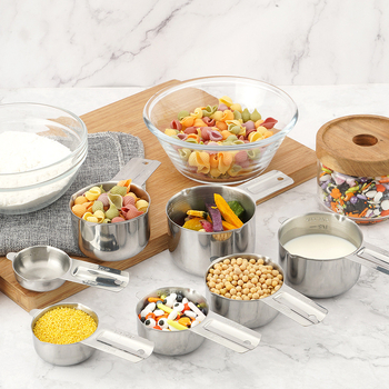 „Amazon“ kepimo nerūdijančio plieno matavimo puodelis, 7 dalių rinkinys su kreipiamuoju antgaliu, kepimo šaukšto skalės matavimo šaukšto puodelis