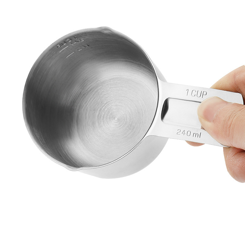 „Amazon“ kepimo nerūdijančio plieno matavimo puodelis, 7 dalių rinkinys su kreipiamuoju antgaliu, kepimo šaukšto skalės matavimo šaukšto puodelis