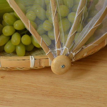 Bambusest mähitud tooted võrgust kattega Kodune kärbsekindel bambuskorv Talu aurutatud leivakorv Puuviljakorv Hoiukorv Prügikühvli kaas Kuivatusalus