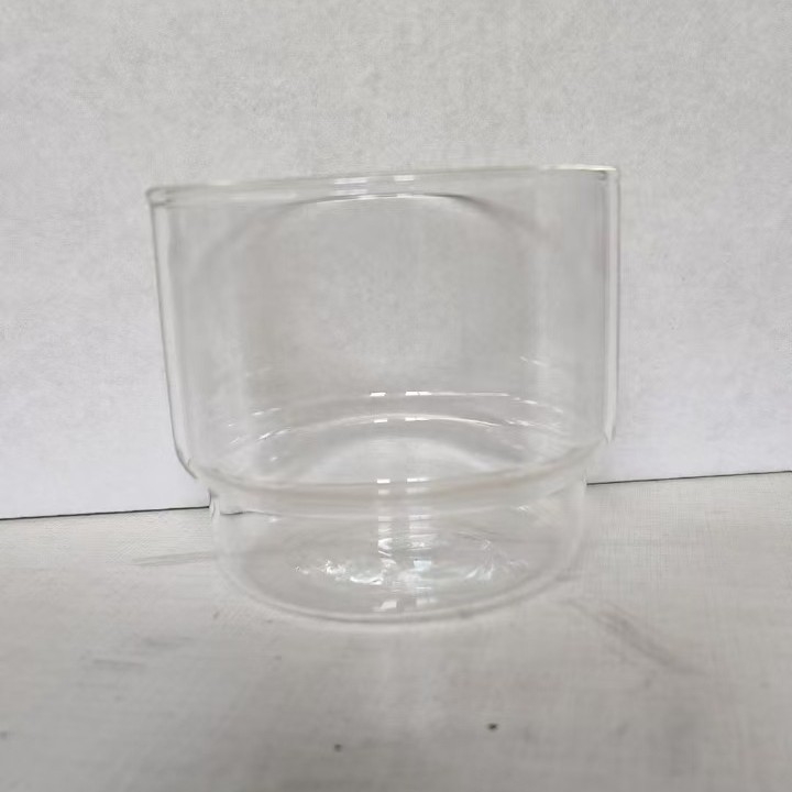 „Ins Style“ interneto įžymybių stiklinė taurė, kūrybingas pieno puodelis, besišypsantis veidas, meilės kupinas puodelis, didelės grožio vertės desertas, mažas dubenėlis, pusryčių puodelis