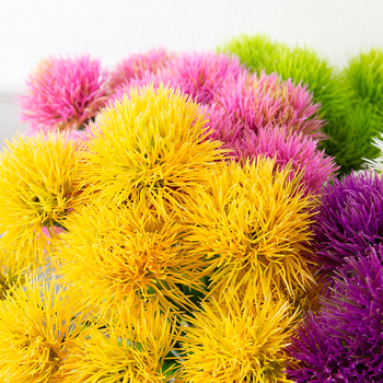 Yiluni täpiline kunstlik ühekordne võilill elutoa pulmadeks kodumööbli kaunistuseks kunstlill plastist võltslillepall krüsanteem