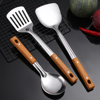 Nerūdijančio plieno mentelė, kiaurasamtis, kepimo kastuvėlis, sriubos nutekėjimo sistema, pilnas buitinių virtuvės reikmenų rinkinys, maisto gaminimo reikmenų rinkinys, šaukštas, penkių dalių rinkinys