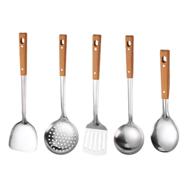 Nerūdijančio plieno mentelė, kiaurasamtis, kepimo kastuvėlis, sriubos nutekėjimo sistema, pilnas buitinių virtuvės reikmenų rinkinys, maisto gaminimo reikmenų rinkinys, šaukštas, penkių dalių rinkinys