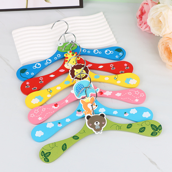 Nauja sandėlyje medinė vaikiška animacinių filmukų pakaba mažo gyvūno formos vaikiška drabužių pakaba kūrybinga medinė džiovyklė didmeninė prekyba