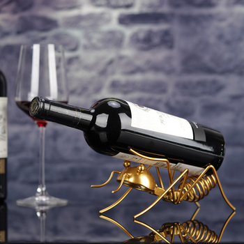 2024 m. raudonojo vyno stovo papuošalai, buitiniai kaltiniai geležiniai skruzdėlės formos dekoratyviniai amatai, vyno stovas, pasviręs, stilius