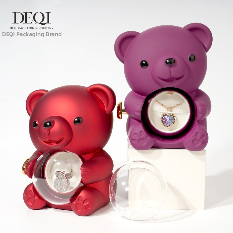 Deqi Нова Танабата Свети Валентин Прегръщаща мечка Въртяща се вечна цветна кутия за подарък Пръстен Колие Кутия за бижута Опаковка за бижута