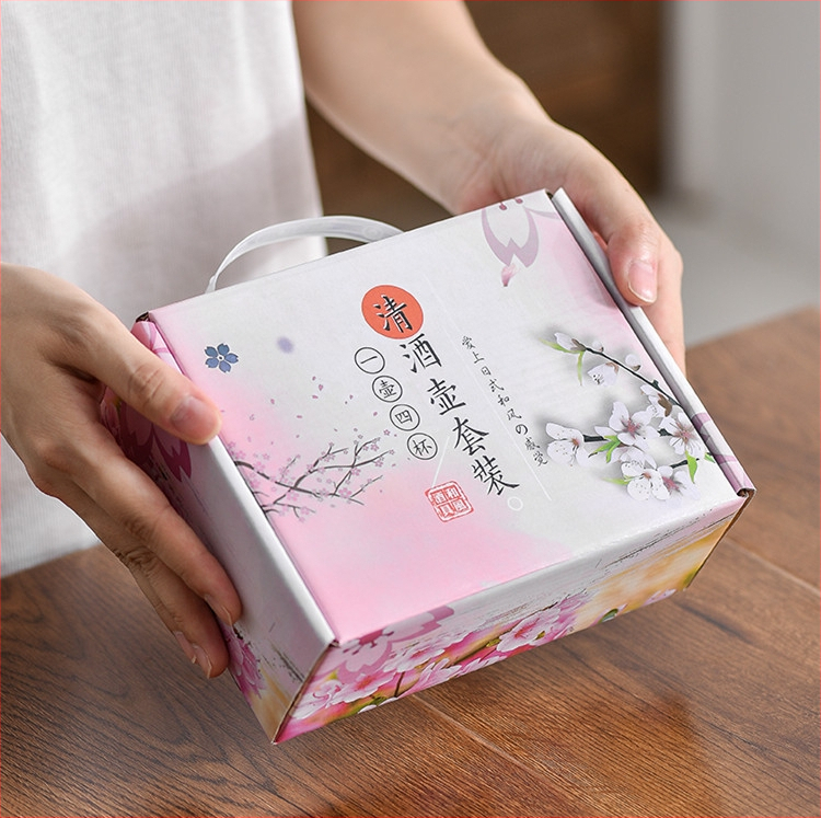 Izakaya vyno rinkinys, japoniško stiliaus antikvarinis keraminis vyno ąsotis, vyno taurė ir rankomis dažytas vyno rinkinys