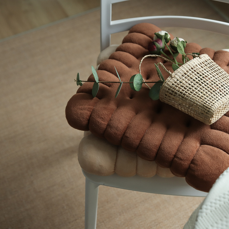 Ilukäepadi, kontoritooli padi, söögilaua tooli padi, tatami põrandapadi, rasvapadi, paksendatud taburetipadi, küpsisepadi