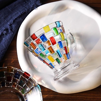 Ekspordi kõrge värviväärtusega värvitud kristallklaasist kohvitass ja alustass, mis sobib SRT-ga