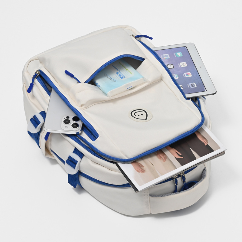 Vaba aja seljakott üliõpilase koolikott keskmise suurusega lihtne moodne õues reisimiseks mõeldud reisikott pendeldamise hoiukott