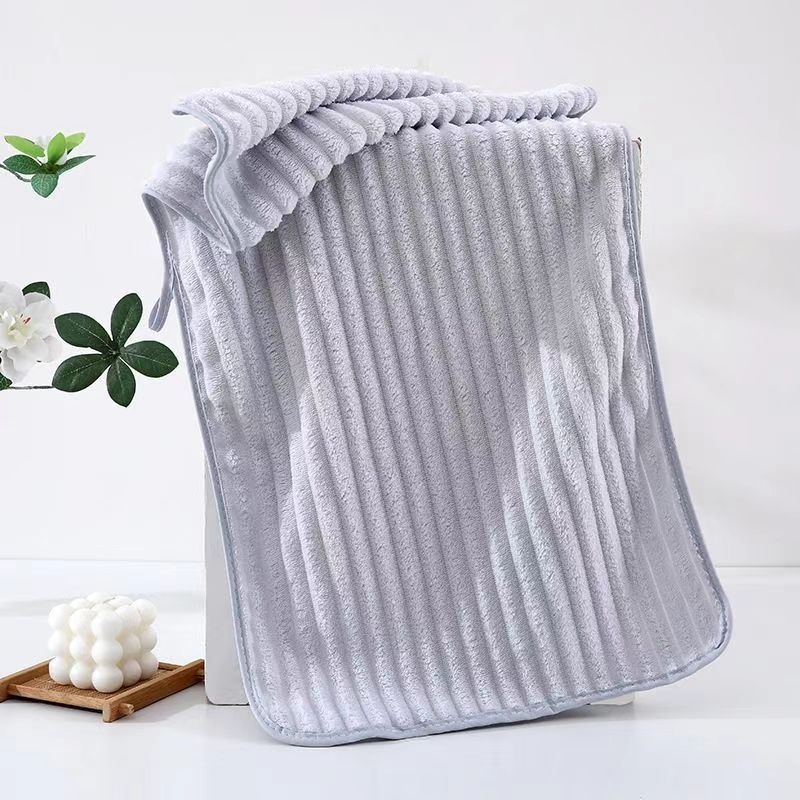 Uus kommibaari korallist sametist vannirätik, paksendatud iseseisev pakend, pehme imav, karvavaba täiskasvanute kodune suplemine