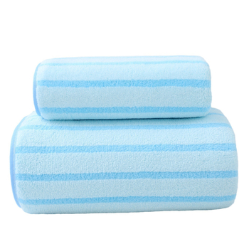 Naujas buitinis ypač didelis sustorintas vonios rankšluostis, spalvotas dryžuotas koralų vilnos vonios rankšluostis, be plaukų, dviejų dalių rinkinys