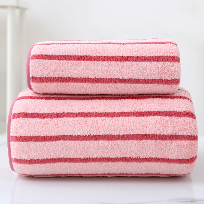 Naujas buitinis ypač didelis sustorintas vonios rankšluostis, spalvotas dryžuotas koralų vilnos vonios rankšluostis, be plaukų, dviejų dalių rinkinys