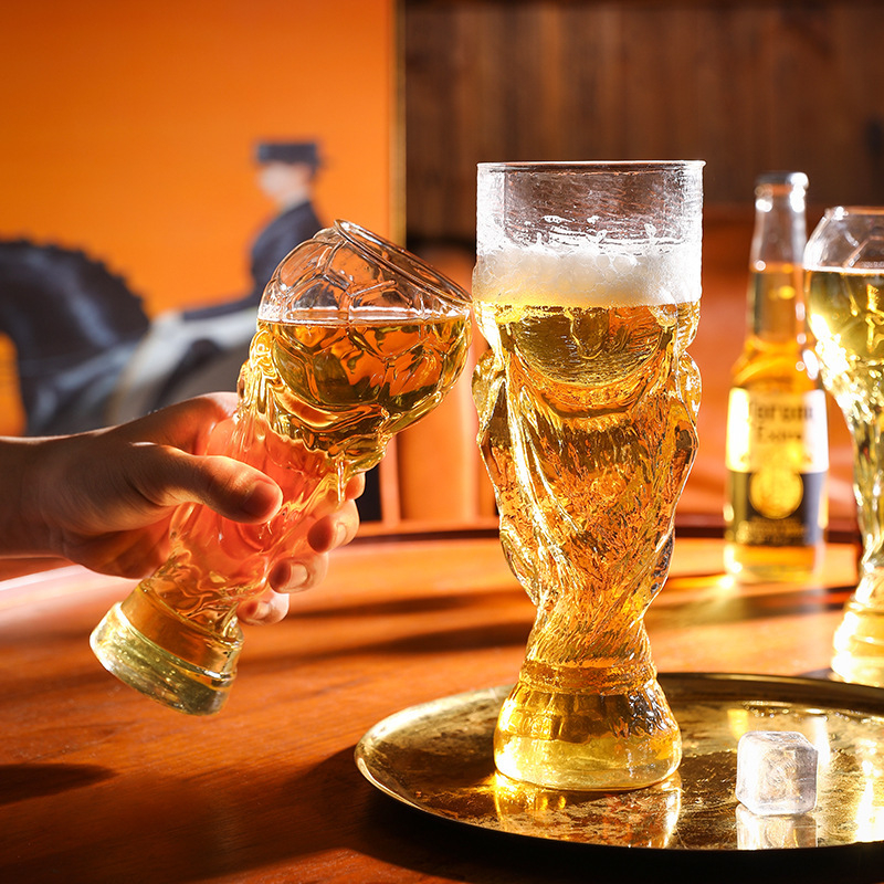 Kreativno modeliranje Svjetskog nogometnog prvenstva Hercules pivska čaša Bar velikog kapaciteta staklena nogometna čaša na zalihi