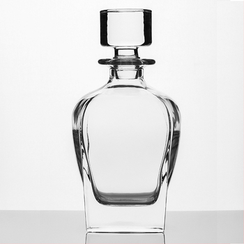 700 ml stiklinis vyno butelis, sferinis viskio stiklinis vyno butelis, vyno butelis, gali būti derinamas su vyno taure, pritaikomas logotipas vyno buteliui