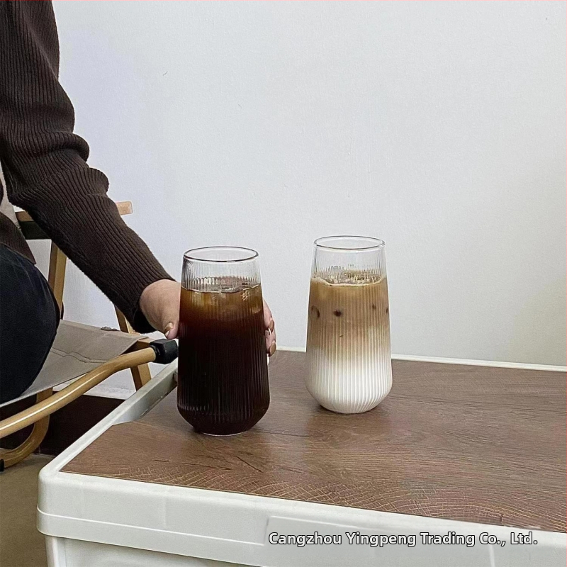 Sklenený pohár, pohár na studený nápoj, pohár na nápoje, pohár na ľadovú kávu, pohár na latte, jednoduchý pohár na džús, trendy americký veľkoobchod so studenou kávou