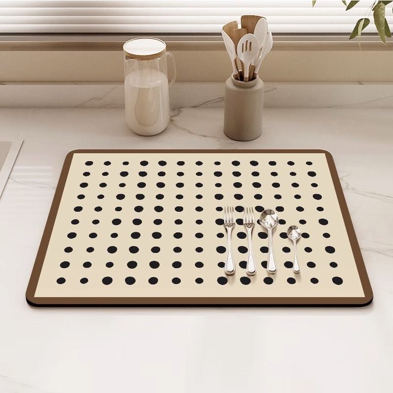 Lihtne köögi äravoolumatt, tööpinnale mõeldud diatomi muda imav matt, baarileti libisemisvastane kohvimatt, soojusisolatsioon, põletusvastane alusmatt