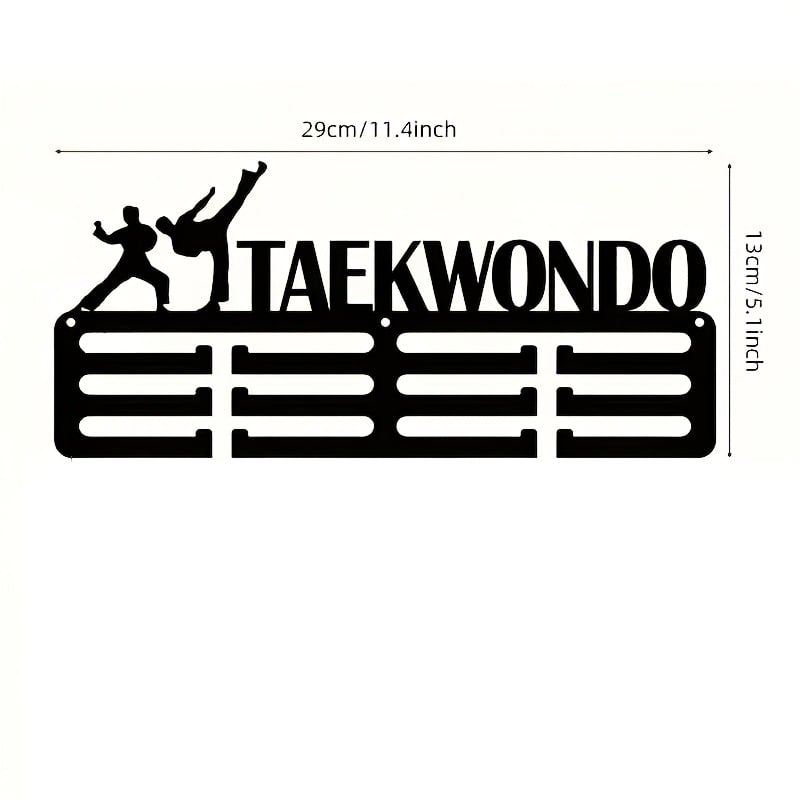 Stilingas akrilinis tekvondo medalių stovas su tarpslankiojančia apdaila – lengvai montuojamas, nereikia gręžti