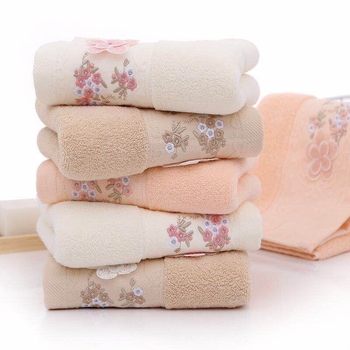 Siuvinėtas rankšluostis iš grynos medvilnės 100 suaugusių porų buitinis sutirštintas veido rankšluostis, siuvinėtas grynos medvilnės sterilizavimas, sandari nepriklausoma pakuotė