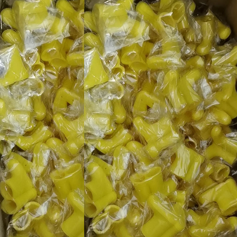 Kūrybingi vonios kambario guminiai batai, dantų šepetėlių laikiklis, darbalaukis, pora, vonios kambarys be perforatorių, internetas, įžymybių šeima, paprastas animacinis filmas, mielas