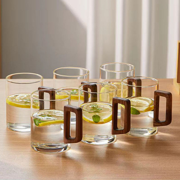 Aukštos kokybės riešutmedžio stiklo vandens puodelių rinkinys, skirtas buitiniam arbatos puodeliui, skirtam žaliosios arbatos gėrimo puodelių arbatos rinkiniui