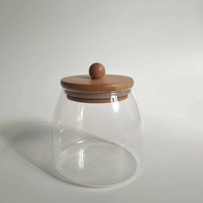 Tehase tarne Kõrgboorsilikaatklaasist suletud purk kuumakindlast klaasist bambusest kaanega teepurk kolmnurkne purk säilituspurk säilituspudel