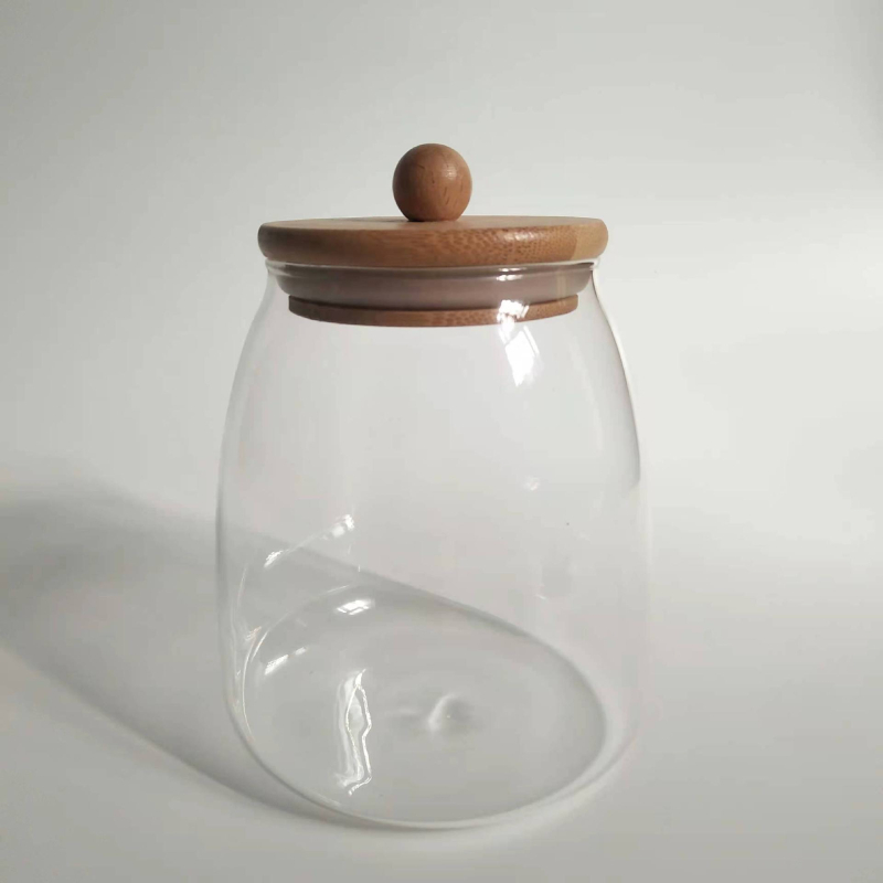 Tehase tarne Kõrgboorsilikaatklaasist suletud purk kuumakindlast klaasist bambusest kaanega teepurk kolmnurkne purk säilituspurk säilituspudel