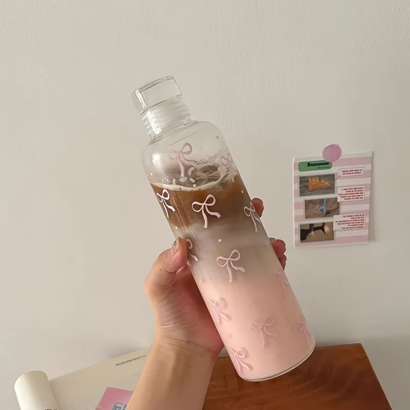 Оригинална нишова дизайн на Bow Handy Cup 500ml Термоустойчива пластмасова чаша с голям капацитет, висока цветна скала за стойност на водата