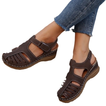 Γυναικεία σανδάλια με κλειστά δάχτυλα 2024 Καλοκαίρι νέα ευρωπαϊκά και αμερικανικά προϊόντα εξωτερικού εμπορίου plus size άνετα σανδάλια με Velcro, γυναικεία χονδρικής