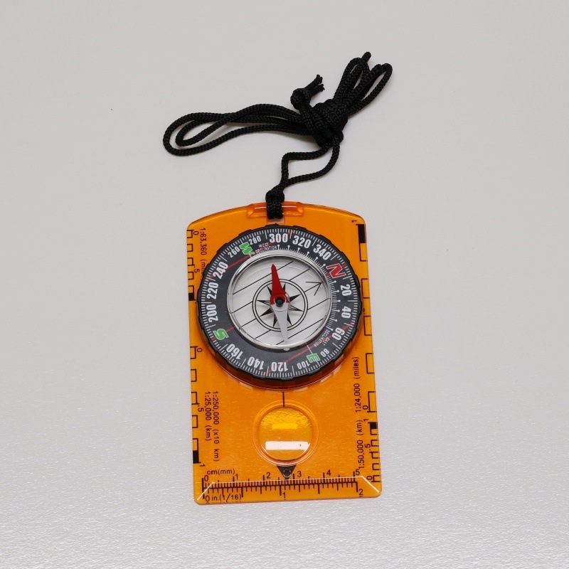 Tehase otsetarne DC361 välistingimustes kasutatava kompassi skaala põhjanõelaga kaardistuskompass välistingimustes kasutatava telkimiskaardi joonlaud