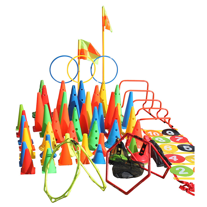 Futbolo treniruočių ženklas Kibiras Kliūčių kūgis Ledų treniruočių vamzdelis Parkavimo ženklas Kelio ženklas Jautrus stulpas Kopėčios Ženklas Diskas