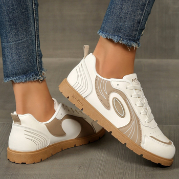 Διασυνοριακά μεγάλα μεγέθη casual δερμάτινα αναπνεύσιμα γυναικεία παπούτσια σανίδων 2024 τεσσάρων εποχών νέα λευκά αθλητικά παπούτσια με χοντρή σόλα χονδρικής
