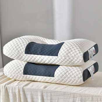 Kootud puuvillane veekuubik-spaapadi, kaelapadjapaar, massaažipadi, üheinimesevoodi, üliõpilaskodu