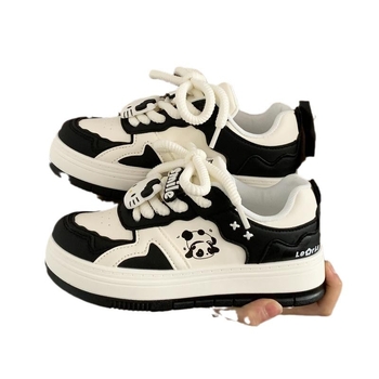 Kevadised originaalsed väikesed panda mustad ja valged koledad armsad suure peaga leivakingad naiste paksu tallaga kõik-sobivad vabaaja tudengikingad Tide