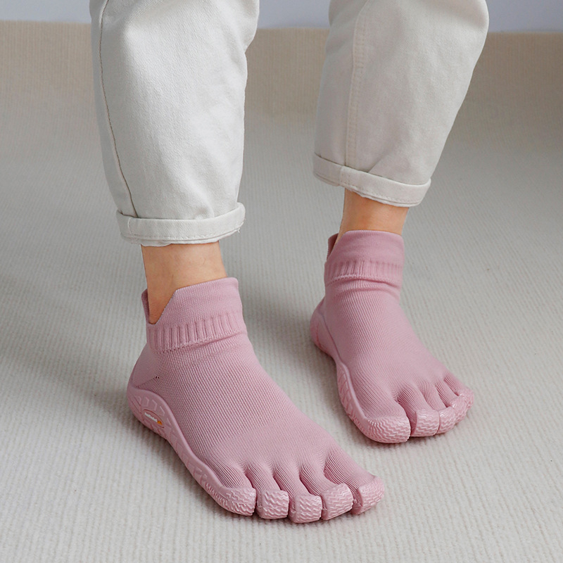 „Goren Shark“ fitneso bateliai namams, jogos bateliai, minkštas padas, lengvi, neslystantys bateliai namams, moteriški šokių treniruočių bateliai.