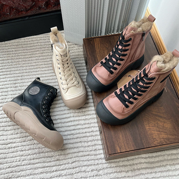 Bijele cipele od zečjeg krzna za žene, zima 2025., nove visoke sportske tenisice s debelim potplatom, ženske cipele, retro svestrane, tople ženske cipele