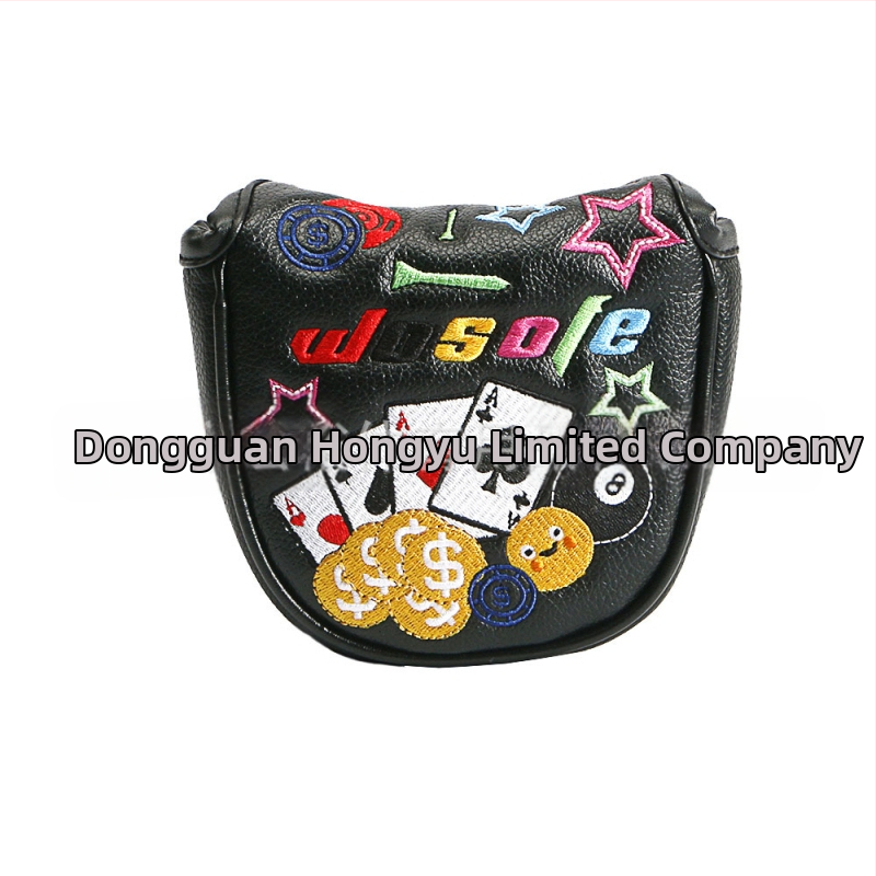 A Source Factory a határokon átnyúló játékkártyák szállítására specializálódott, gyönyörű hímzéssel ellátott golf fejfedővel és golf putter sapkafedéllel.