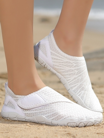 Kahlamis- ja jõesuusakingad paaridele, paljajalu rannakingad sportimiseks ja mängimiseks, kiiresti kuivavad kingad, sukeldumis- ja ujumiskingad matkamiseks