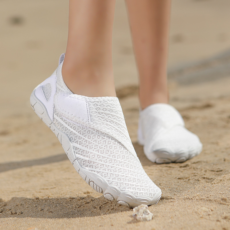 Kahlamis- ja jõesuusakingad paaridele, paljajalu rannakingad sportimiseks ja mängimiseks, kiiresti kuivavad kingad, sukeldumis- ja ujumiskingad matkamiseks