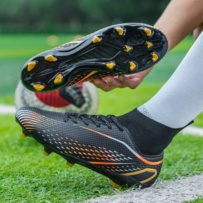 Vairumtirdzniecības pārrobežu ārējās tirdzniecības augstpapēžu futbola apavi ar gariem, nolūzušiem nagiem, Amazon vīriešu un sieviešu futbola apavi zāles studentu treniņu apavi