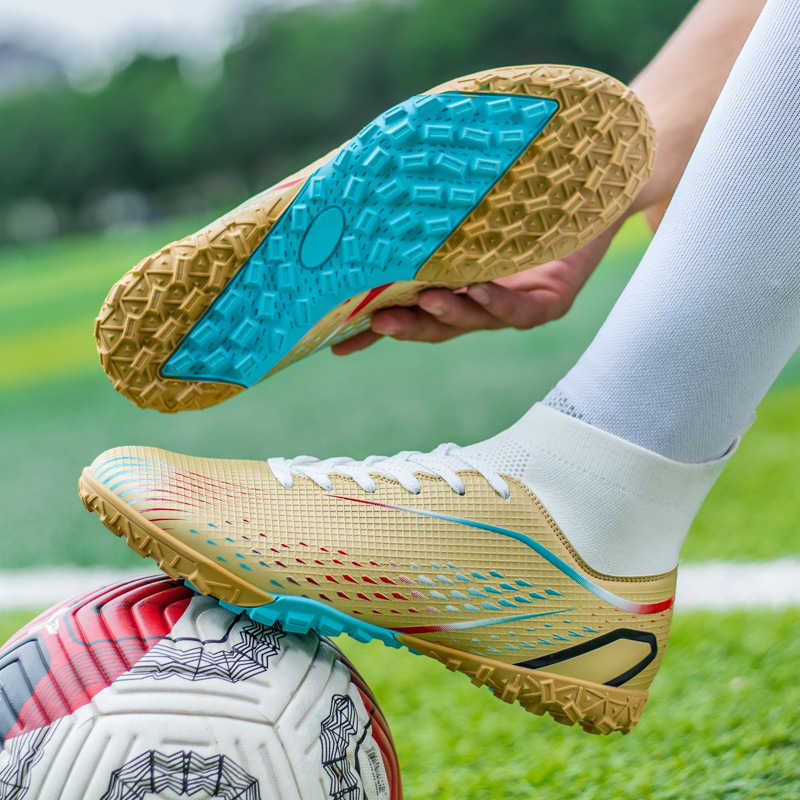 Vairumtirdzniecības pārrobežu ārējās tirdzniecības augstpapēžu futbola apavi ar gariem, nolūzušiem nagiem, Amazon vīriešu un sieviešu futbola apavi zāles studentu treniņu apavi