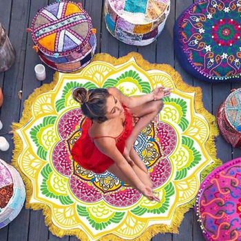 Didmeninė prekyba pomponų paplūdimio rankšluosčiais su kutais, apvaliu jogos kilimėliu, nuo saulės apsaugančiu skara, apvyniojamu sijonu, meditacijos pagalvėle, minkštu rankšluosčiu su raštu, apsauga nuo saulės