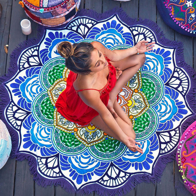 Didmeninė prekyba pomponų paplūdimio rankšluosčiais su kutais, apvaliu jogos kilimėliu, nuo saulės apsaugančiu skara, apvyniojamu sijonu, meditacijos pagalvėle, minkštu rankšluosčiu su raštu, apsauga nuo saulės