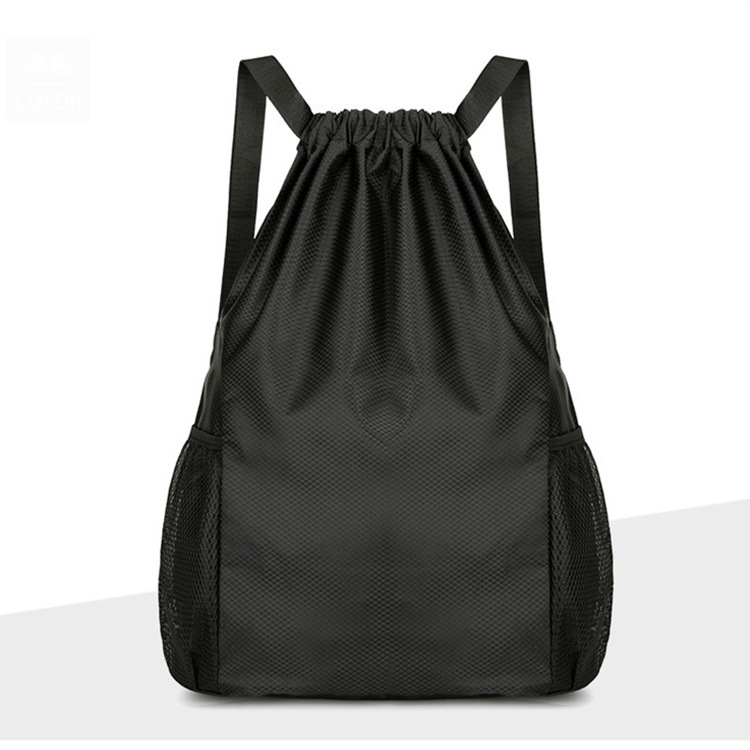 Kimptaskuga seljakott Lihtne reisiseljakott Suure mahutavusega pingutusnööriga jalgpalli-korvpallikott Kohandatud logoga