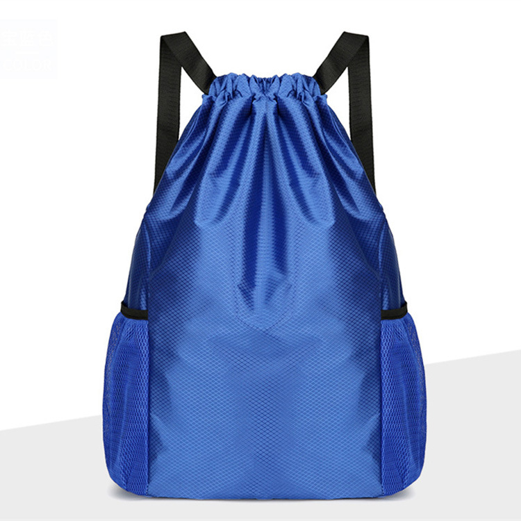 Kimptaskuga seljakott Lihtne reisiseljakott Suure mahutavusega pingutusnööriga jalgpalli-korvpallikott Kohandatud logoga