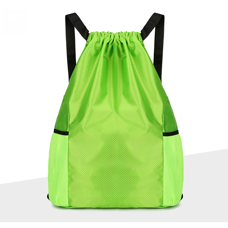Kimptaskuga seljakott Lihtne reisiseljakott Suure mahutavusega pingutusnööriga jalgpalli-korvpallikott Kohandatud logoga