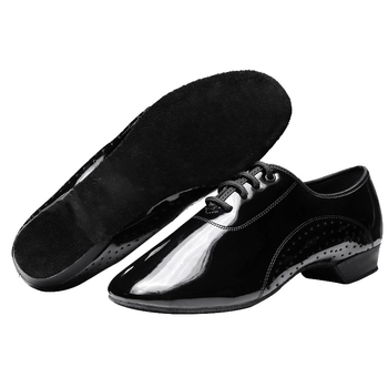 Šaunios spalvos „Betty“ vyriški modernūs šokių bateliai, dažyto paviršiaus šokių bateliai, ryškios odos šokių bateliai, kvadratiniai šokių bateliai, jūreivių šokių bateliai, pramoginių šokių bateliai.